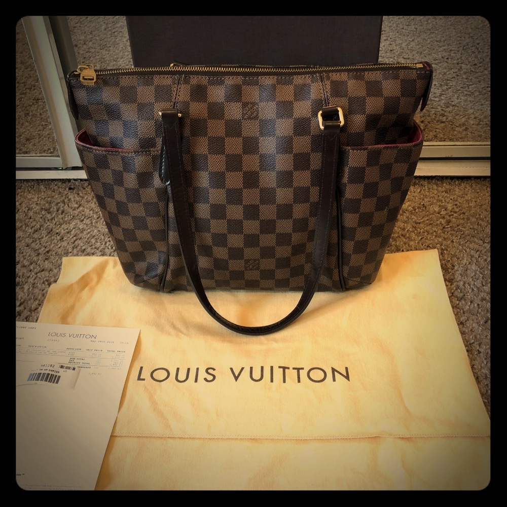 Louis Vuttion Damier Pm with Original Box,bar code